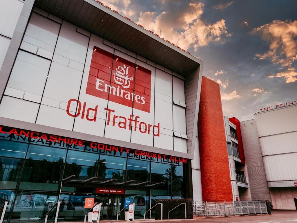 Luxestay Rooms - Old Trafford Manchester Exteriör bild