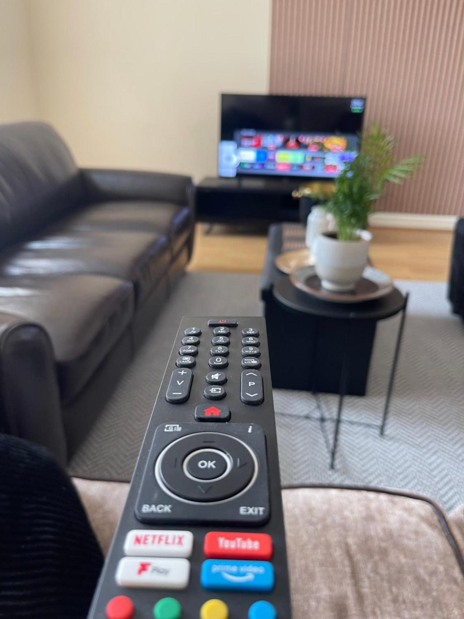 Luxestay Rooms - Old Trafford Manchester Exteriör bild